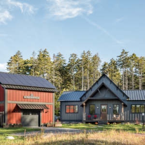 © Jeff Roberts Imaging Location:  Boothbay Harbor, Maine  Design: Sue Ventura, Ventura Design LLC,  Stone Mason: Steve Welton Masonry,  GC: David Haskell Builder,  Stone: Exterior Foundation - Ticonderoga Granite