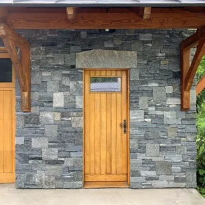 Old Chester Granite mixed-cut entry door stone veneer installation